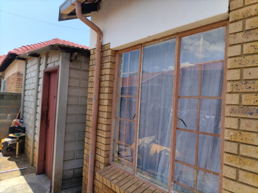 4 Bedroom Property for Sale in Geelhoutpark North West